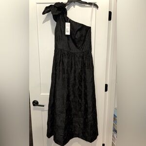 NWT- Lilly Pulitzer Lynsi One-Shoulder Midi Dress in Noir Sunset Bloom- Size 8